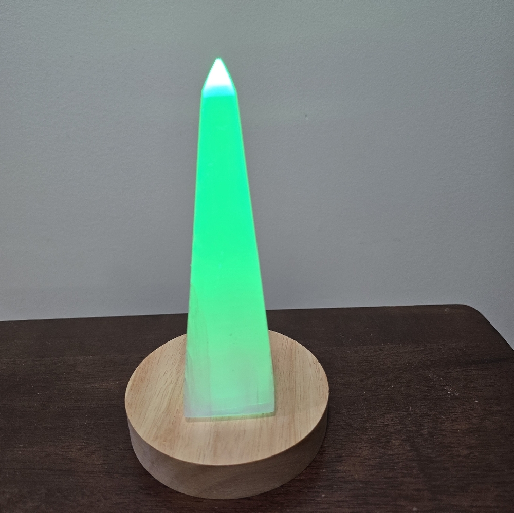 Color-changing LED light base with USB cable - Picture 5 of 8